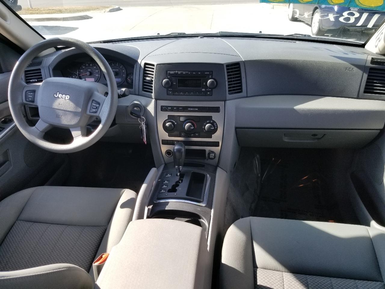 Jeep Grand Cherokee 4dr Laredo 4WD 2005