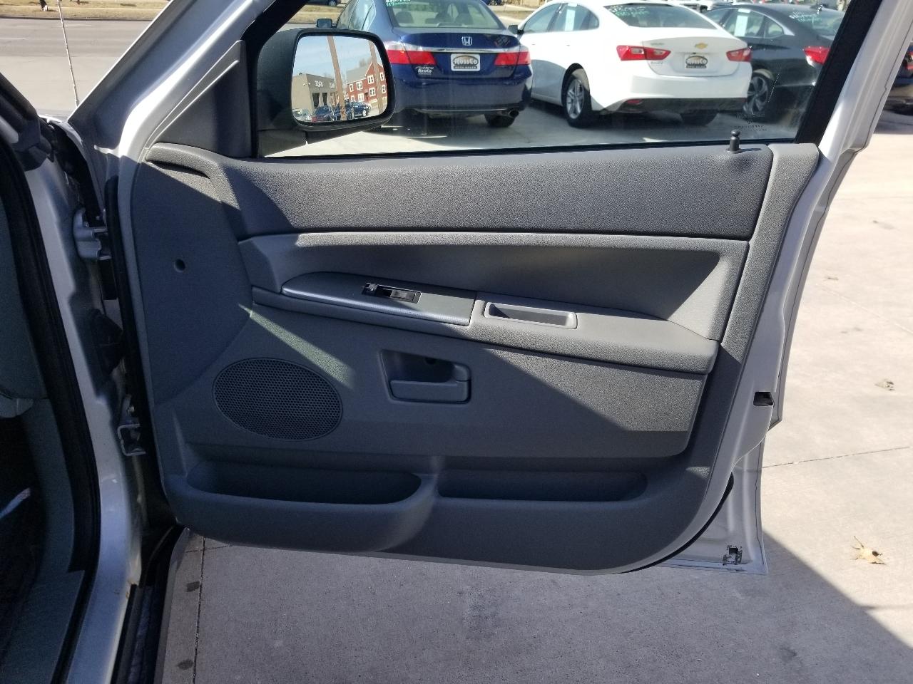 Jeep Grand Cherokee 4dr Laredo 4WD 2005