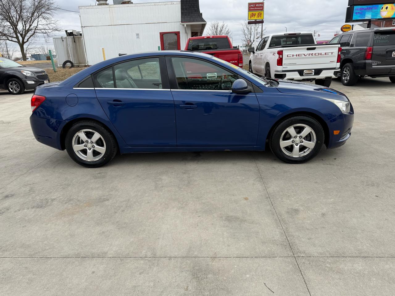 Chevrolet Cruze 4dr Sdn Auto 1LT 2013