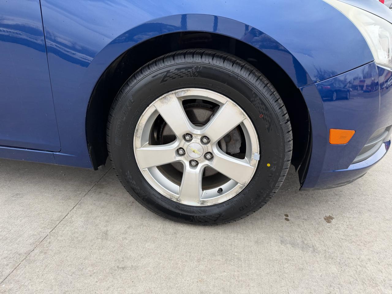 Chevrolet Cruze 4dr Sdn Auto 1LT 2013