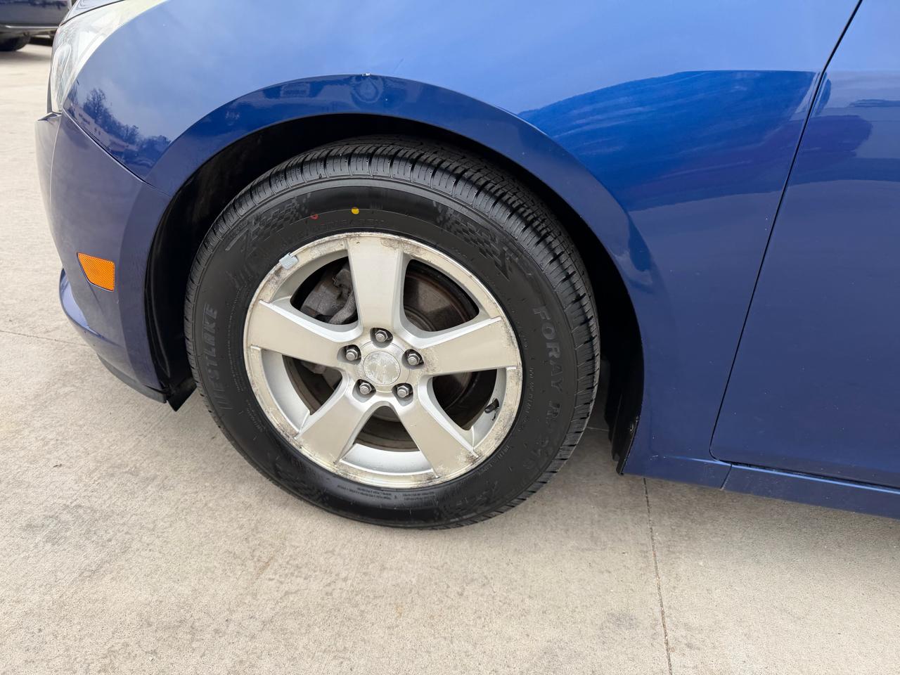 Chevrolet Cruze 4dr Sdn Auto 1LT 2013