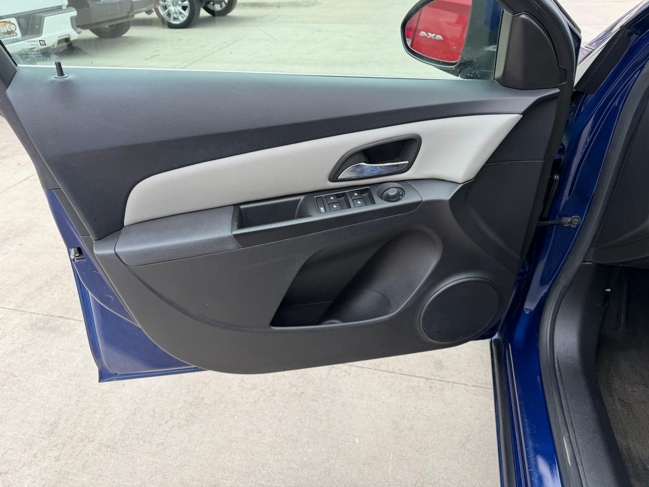 Chevrolet Cruze 4dr Sdn Auto 1LT 2013