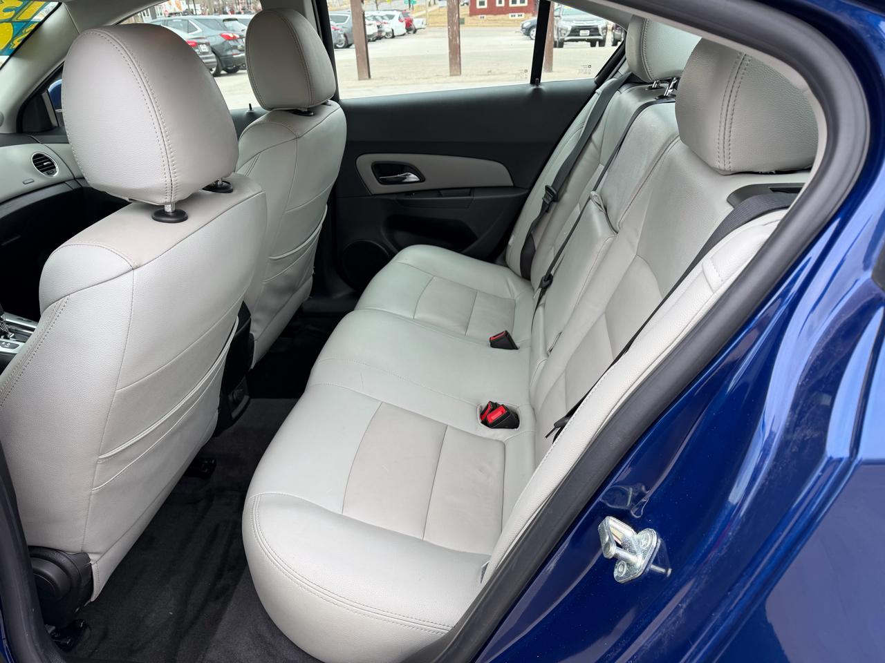 Chevrolet Cruze 4dr Sdn Auto 1LT 2013