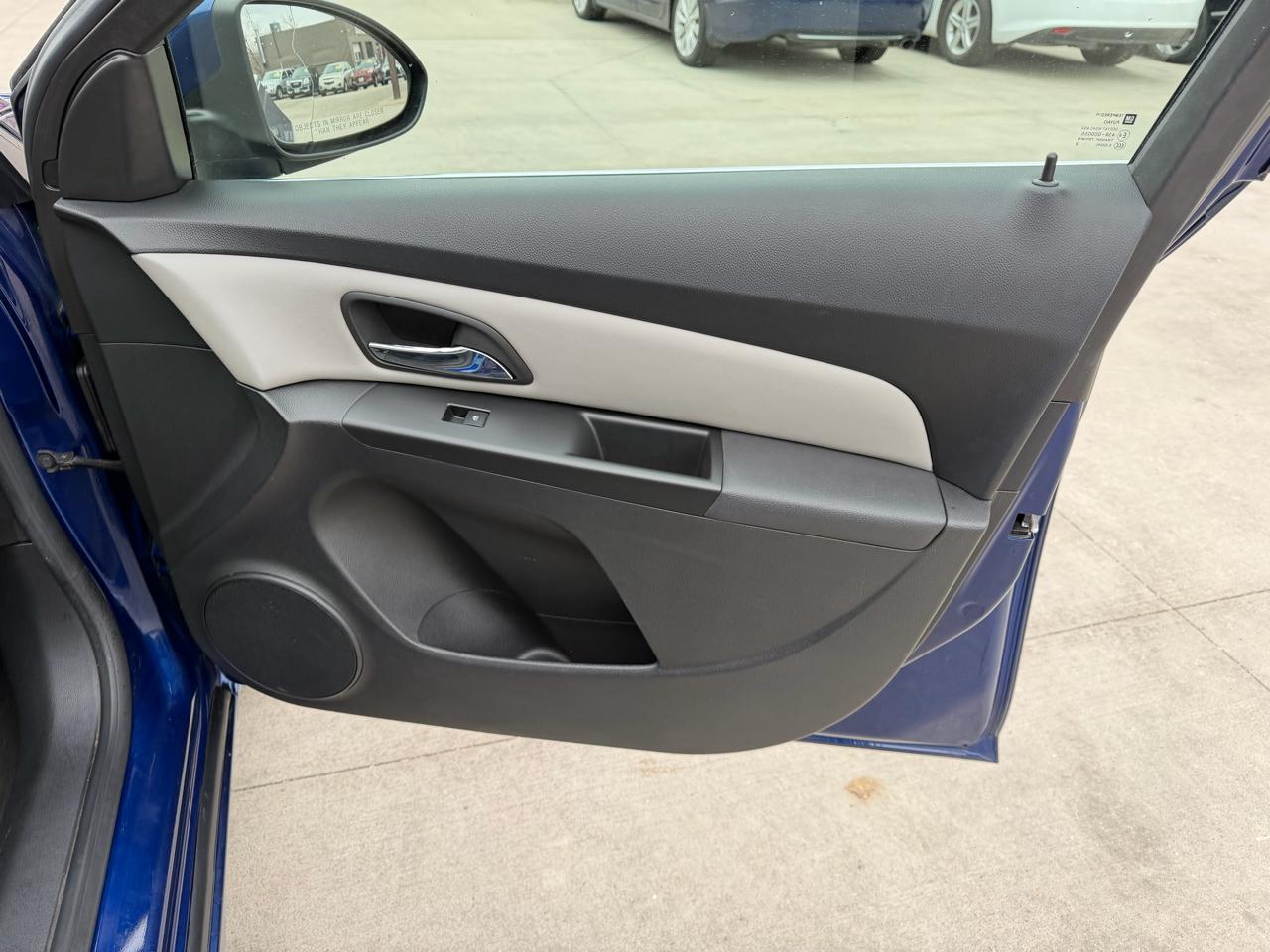 Chevrolet Cruze 4dr Sdn Auto 1LT 2013