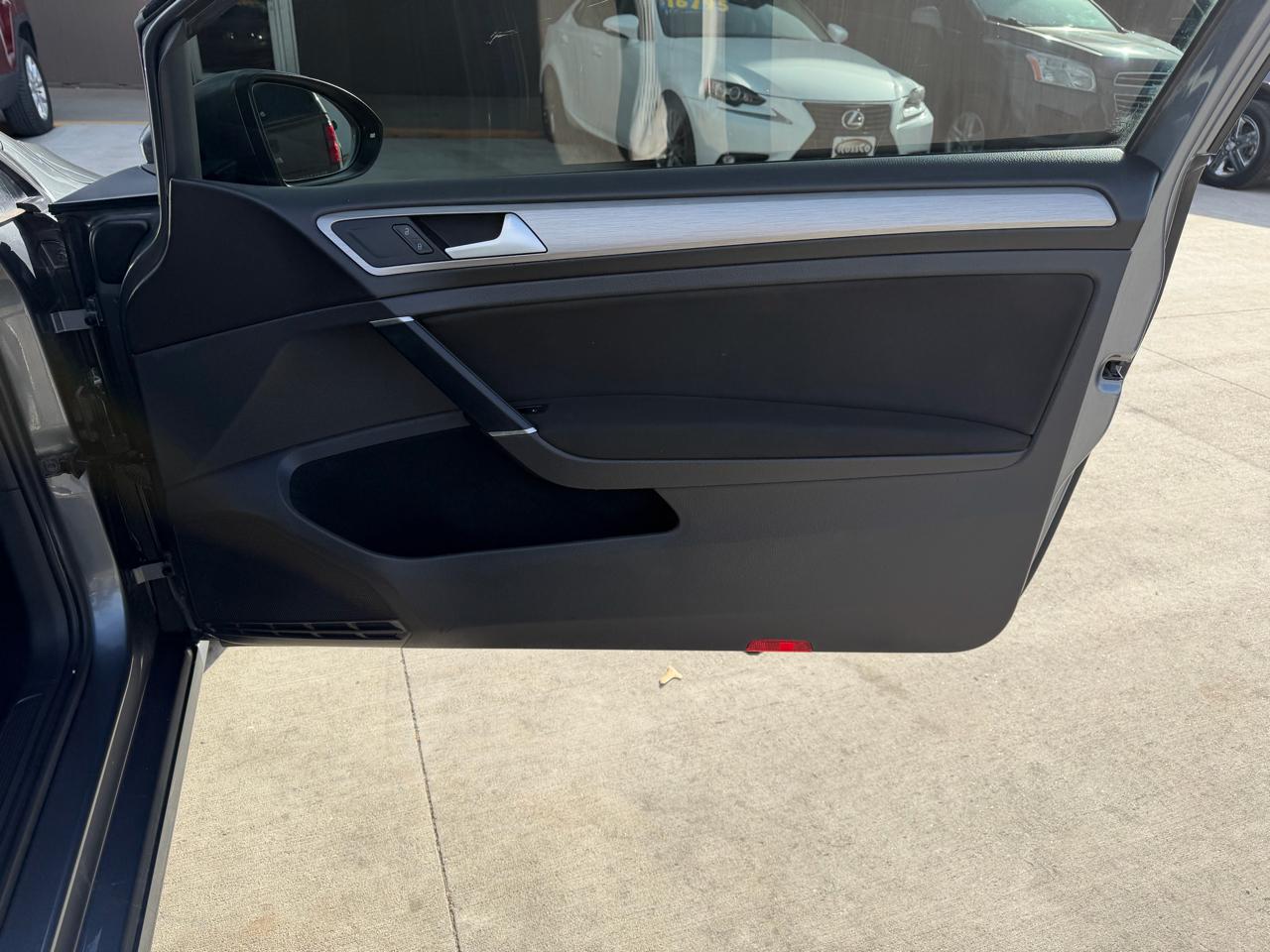 Volkswagen Golf 2dr HB Man Launch Edition *Ltd Avail* 2015