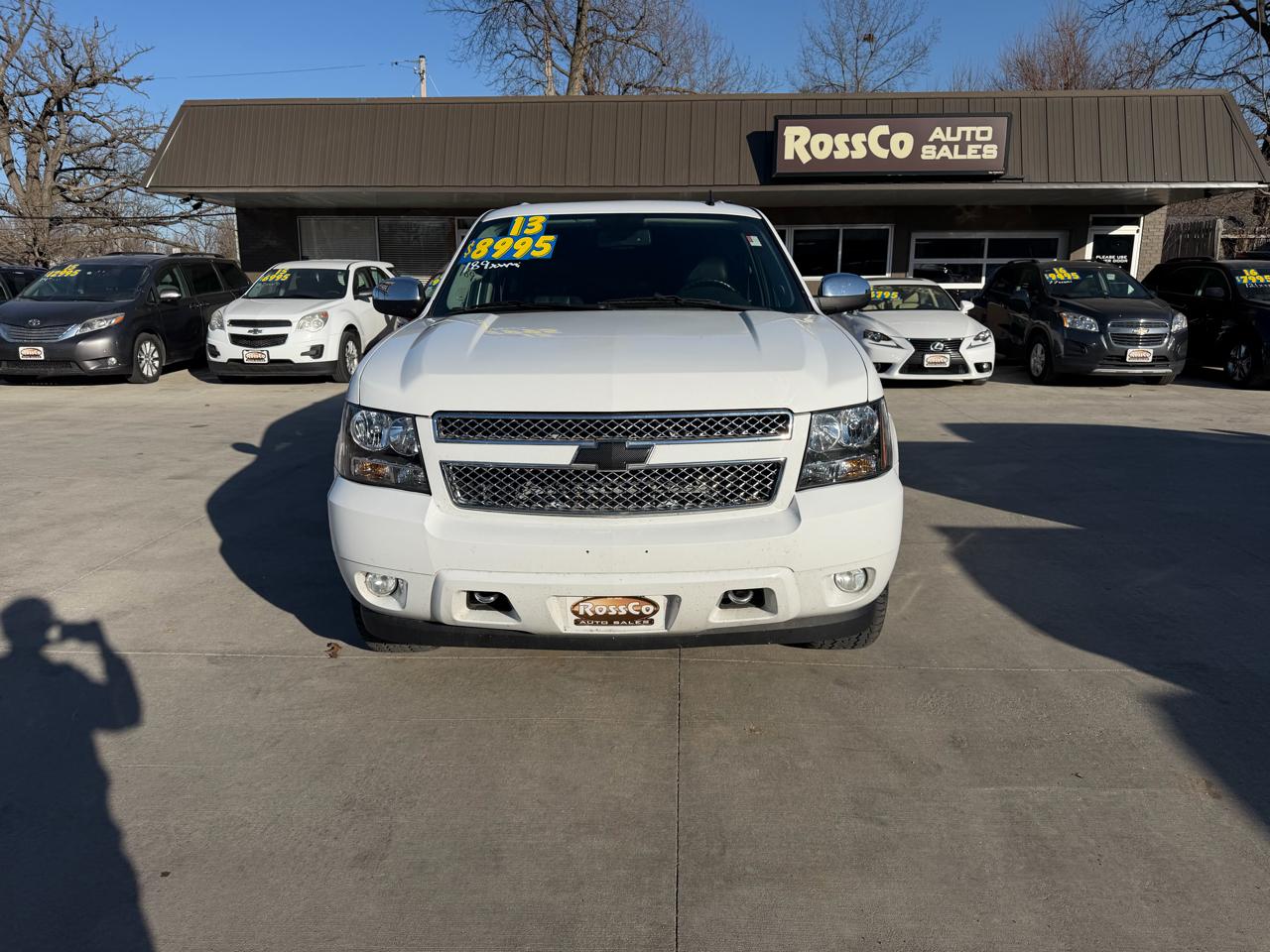 Chevrolet Suburban 4WD 4dr 1500 LT 2013