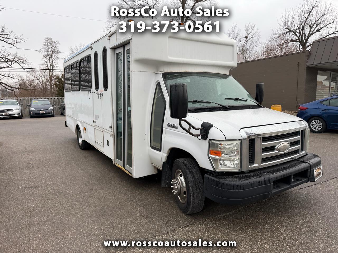 Ford Econoline Commercial Cutaway E-450 Super Duty 176" DRW 2015