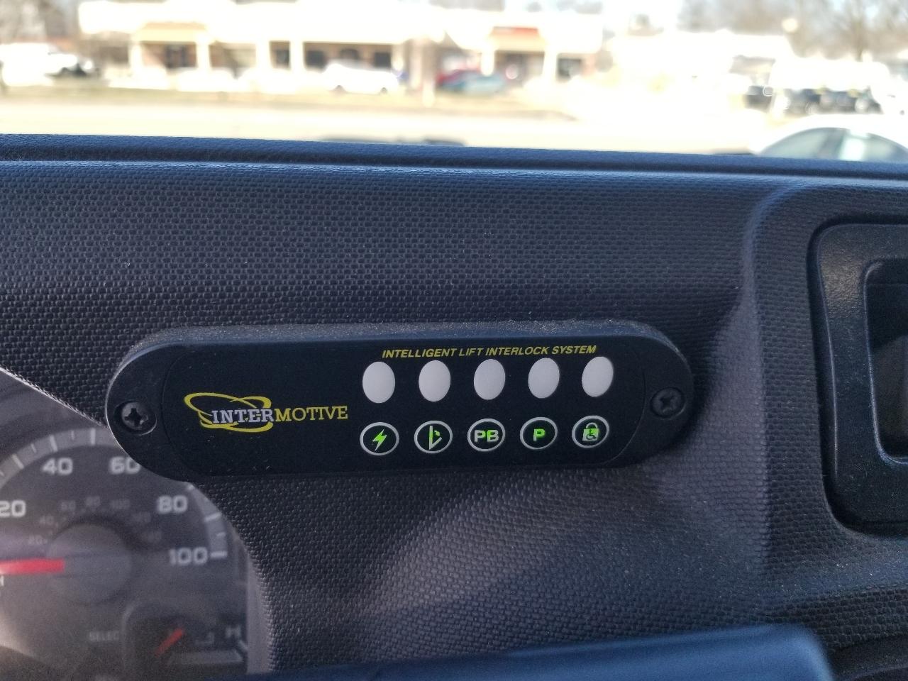 Ford Econoline Commercial Cutaway E-450 Super Duty 176" DRW 2015