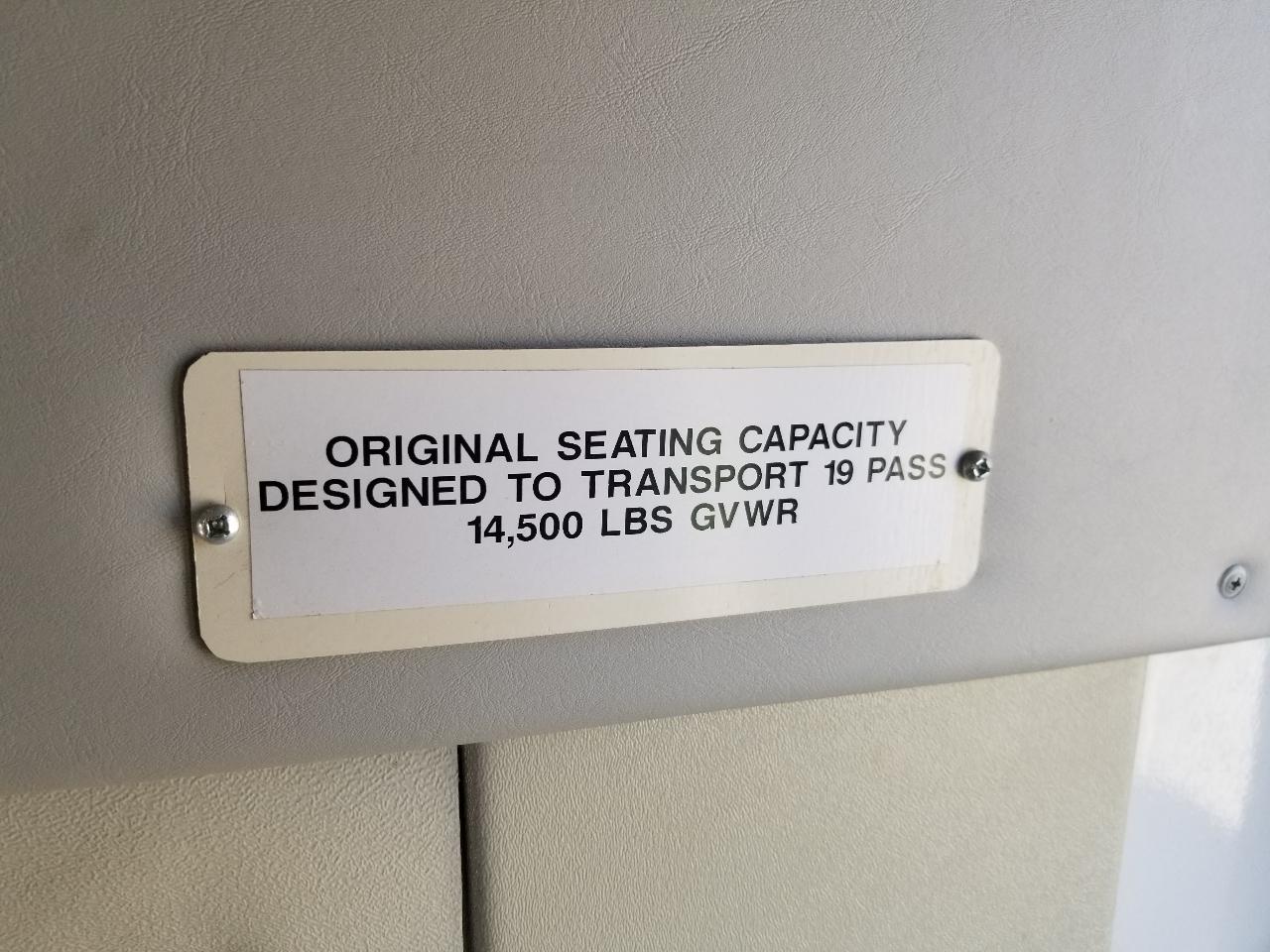 Ford Econoline Commercial Cutaway E-450 Super Duty 176" DRW 2015