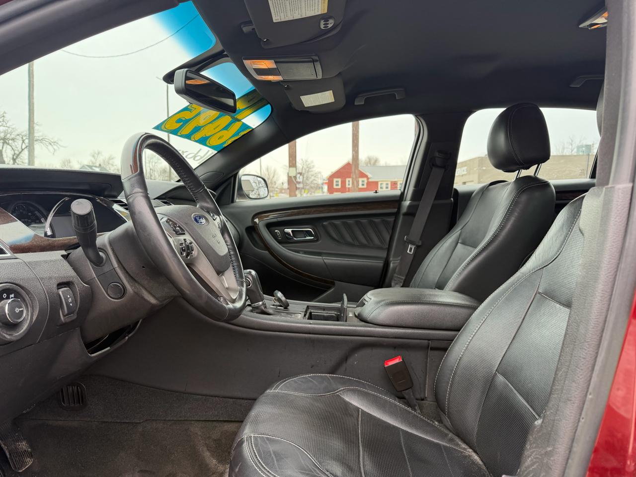 Ford Taurus 4dr Sdn Limited FWD 2014