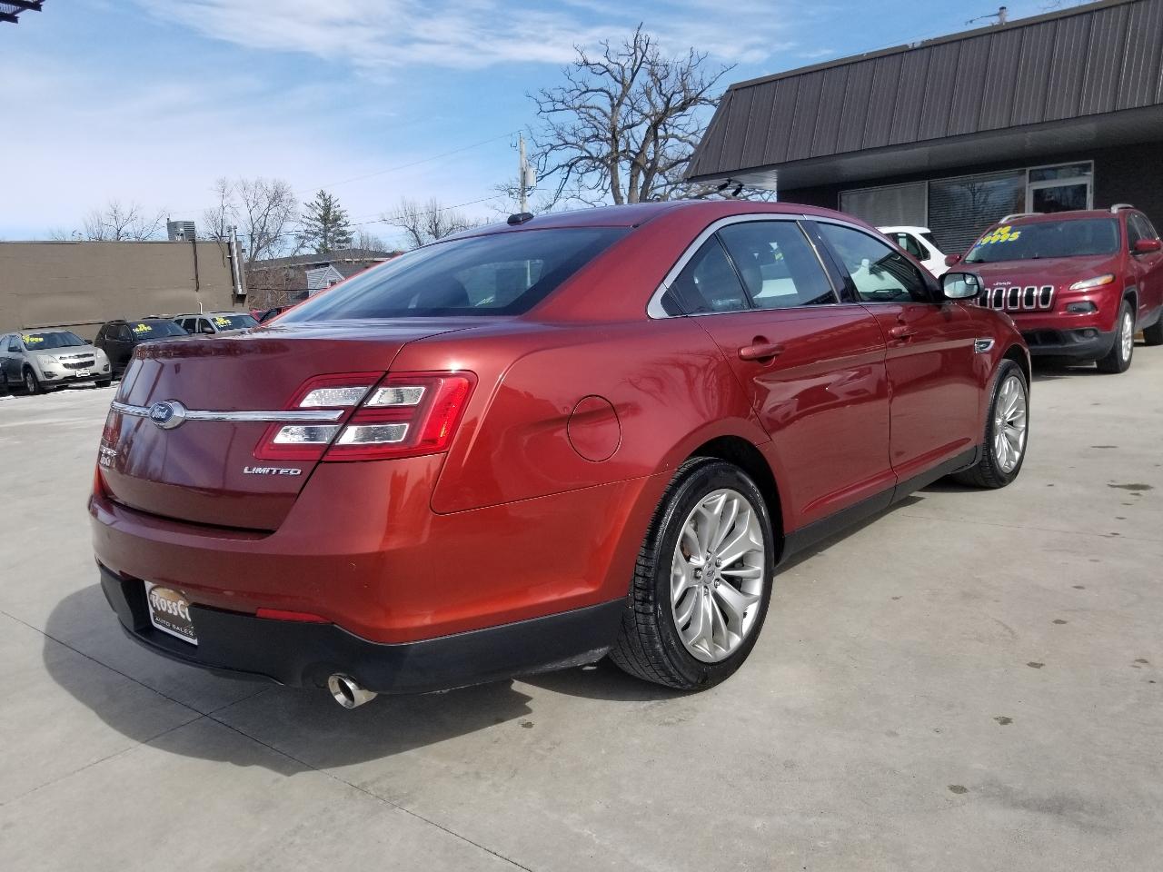 Ford Taurus 4dr Sdn Limited FWD 2014