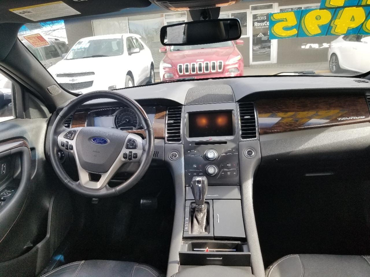 Ford Taurus 4dr Sdn Limited FWD 2014