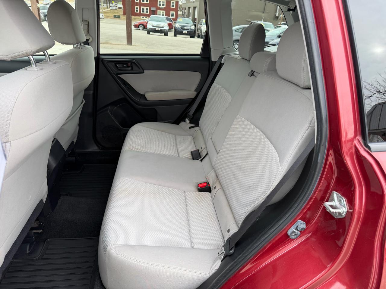 Subaru Forester 4dr CVT 2.5i Premium PZEV 2015