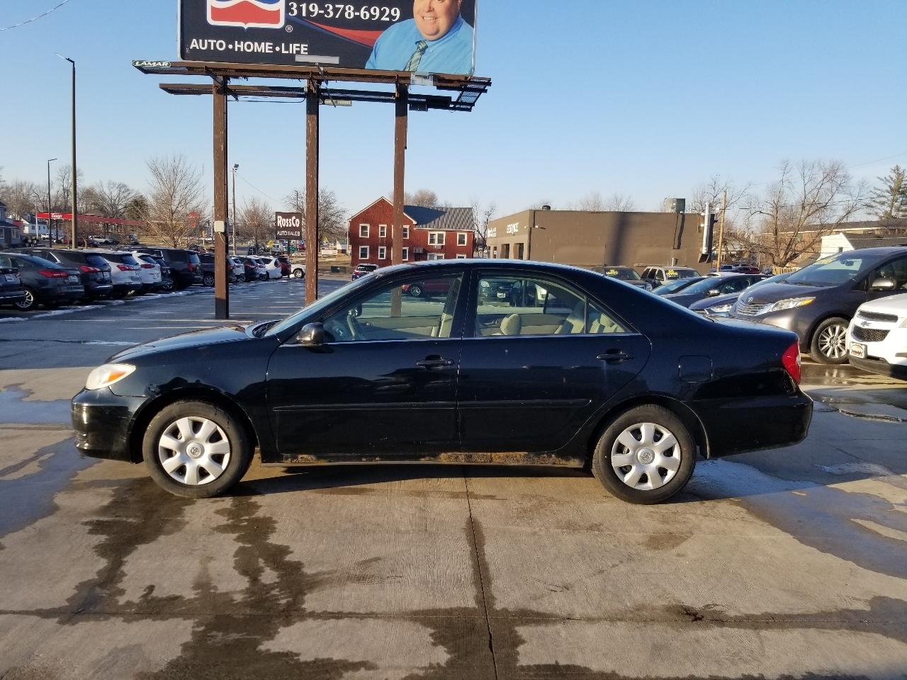 Toyota Camry 4dr Sdn XLE Auto (Natl) 2002