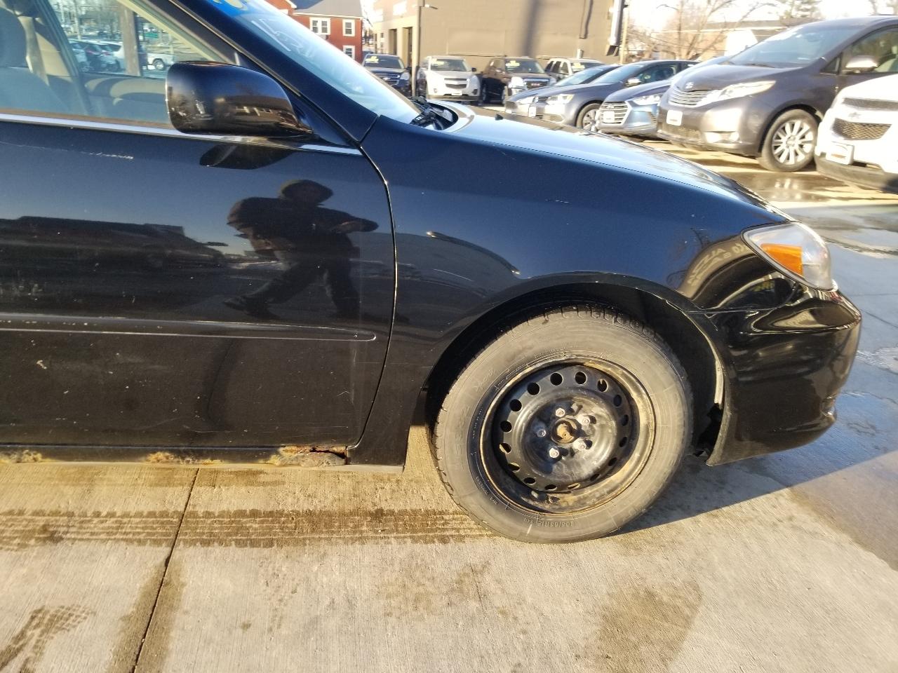 Toyota Camry 4dr Sdn XLE Auto (Natl) 2002