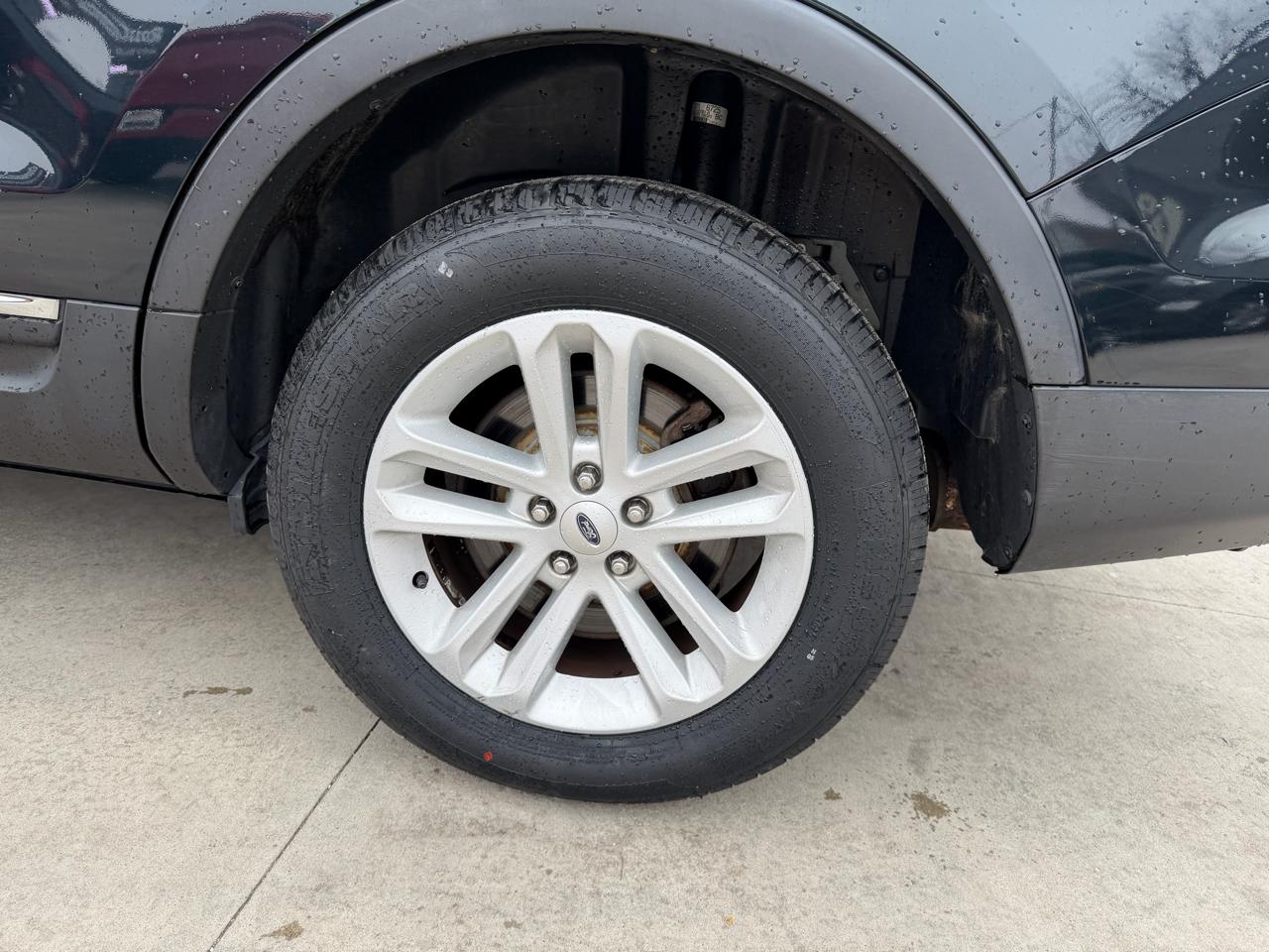 Ford Explorer 4WD 4dr XLT 2015