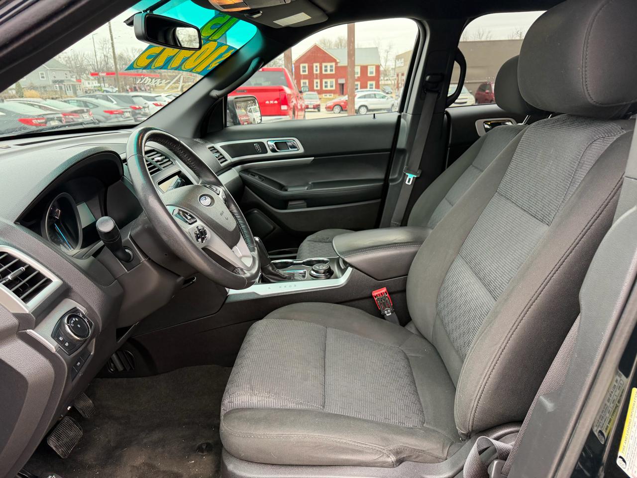 Ford Explorer 4WD 4dr XLT 2015