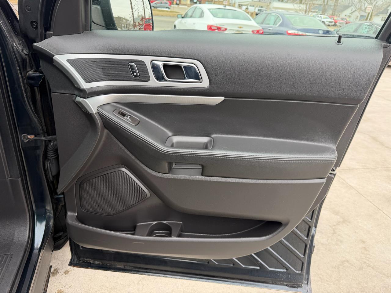 Ford Explorer 4WD 4dr XLT 2015