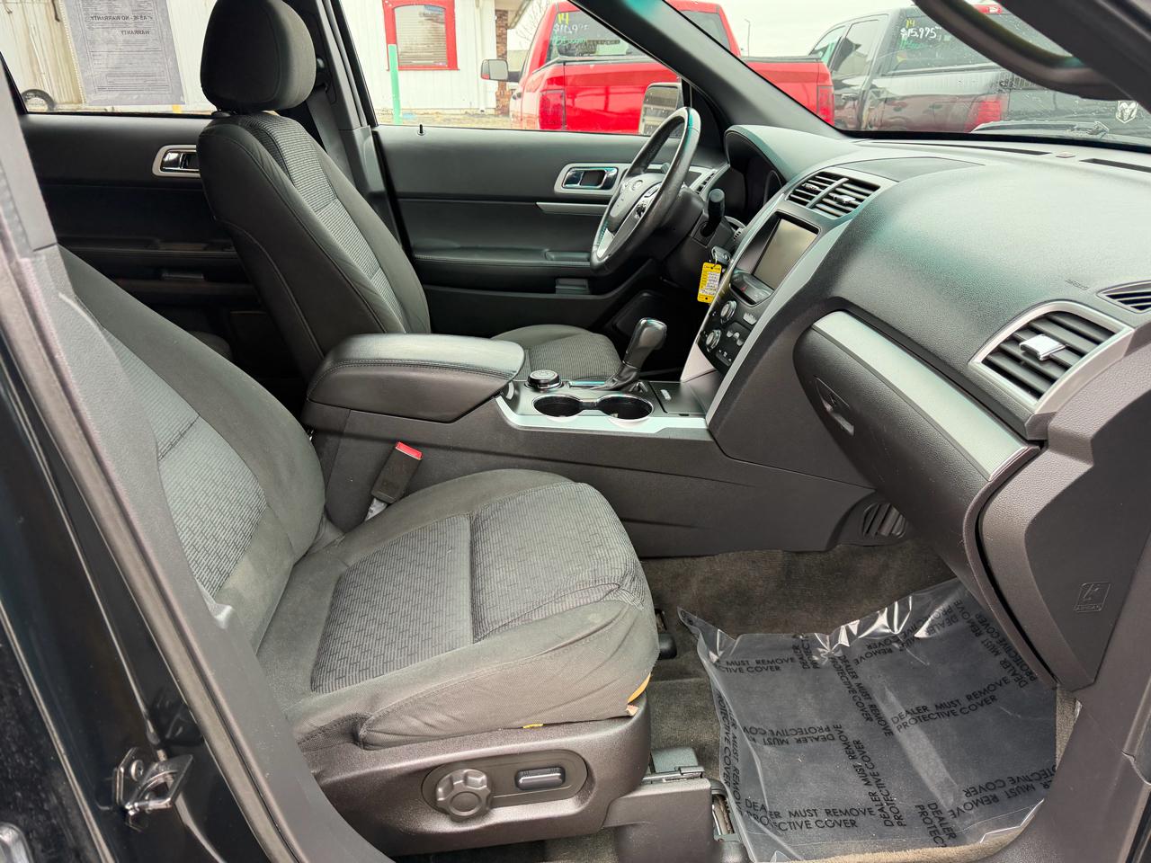 Ford Explorer 4WD 4dr XLT 2015