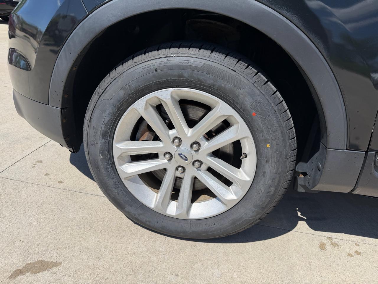 Ford Explorer 4WD 4dr XLT 2015