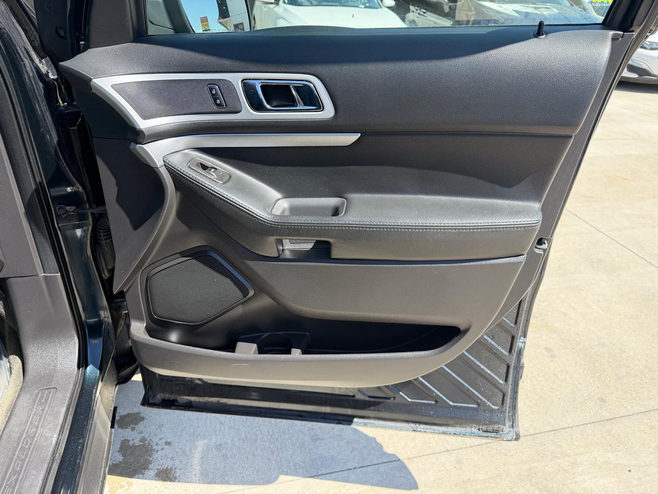 Ford Explorer 4WD 4dr XLT 2015