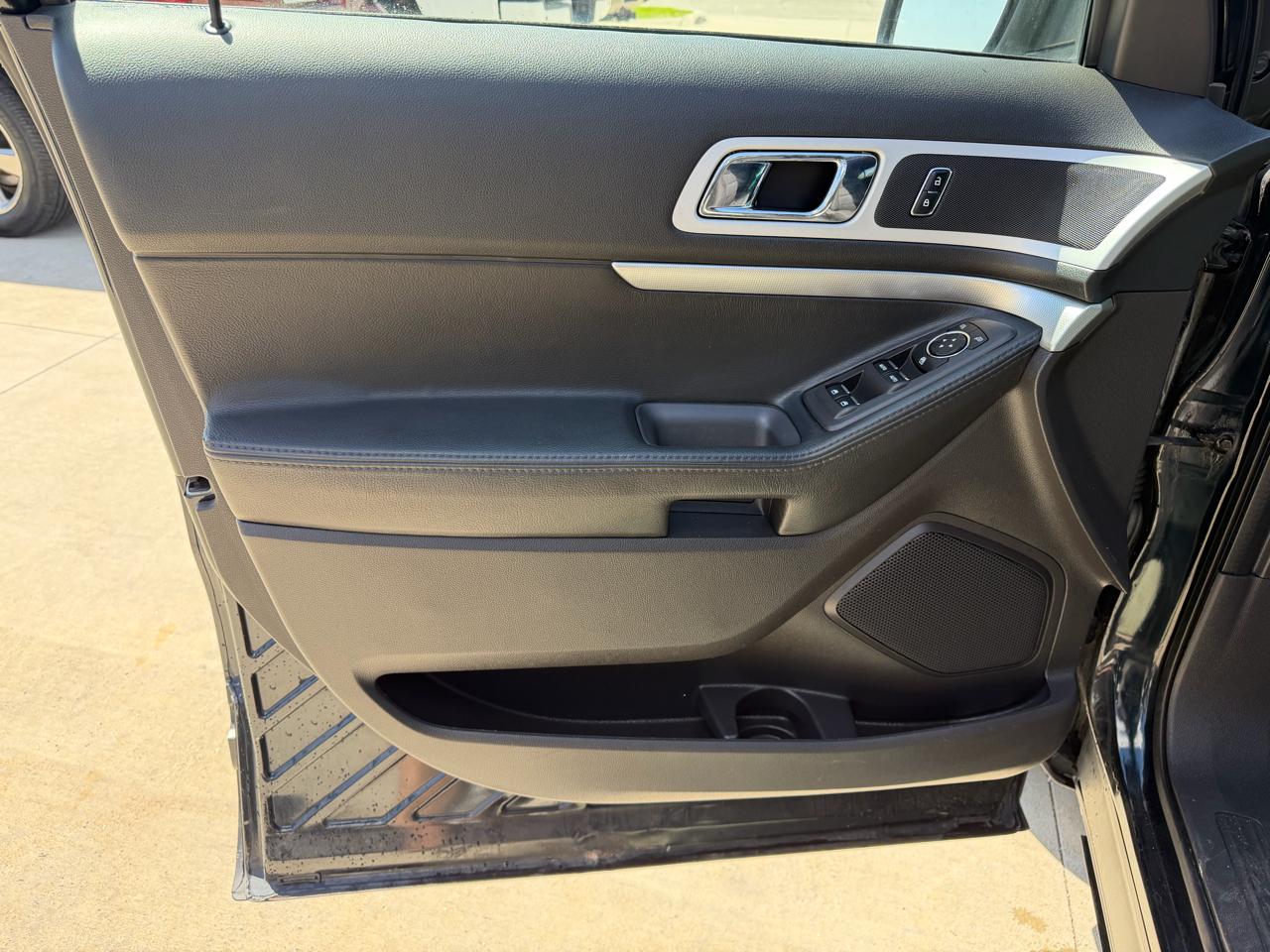 Ford Explorer 4WD 4dr XLT 2015
