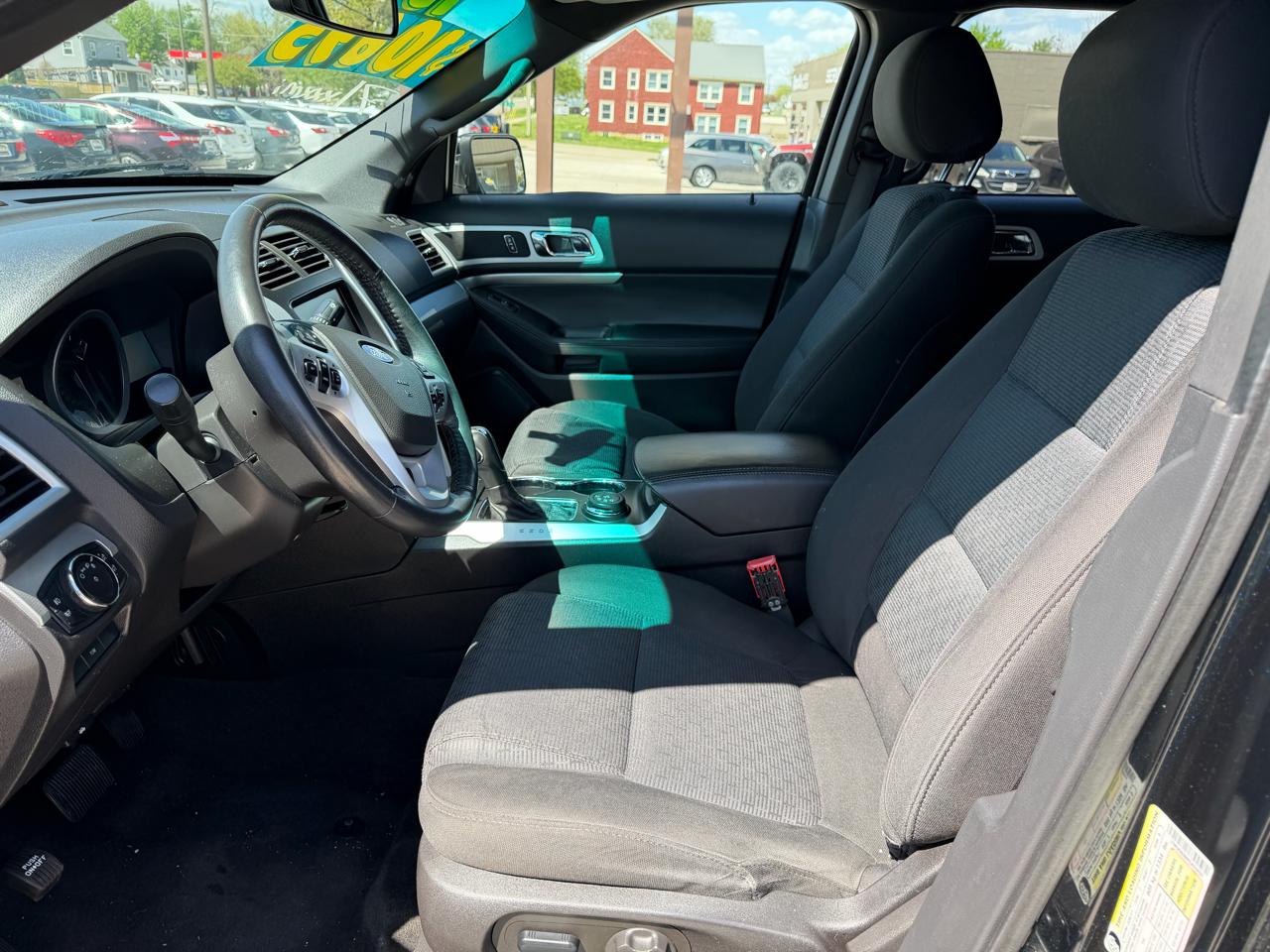 Ford Explorer 4WD 4dr XLT 2015