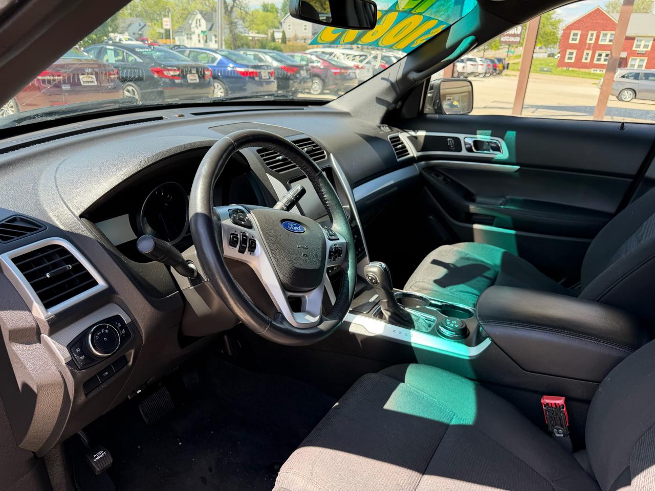 Ford Explorer 4WD 4dr XLT 2015