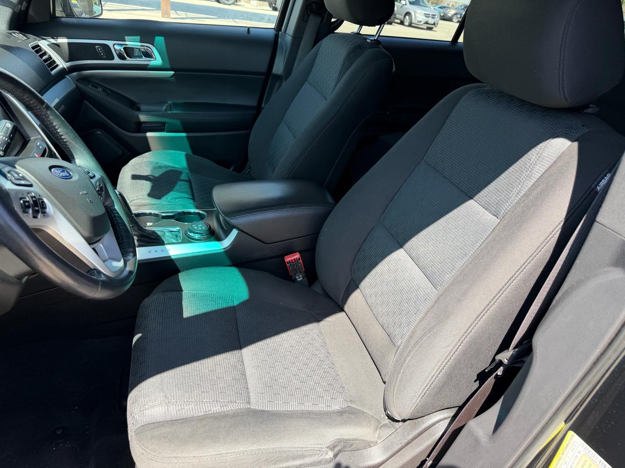 Ford Explorer 4WD 4dr XLT 2015