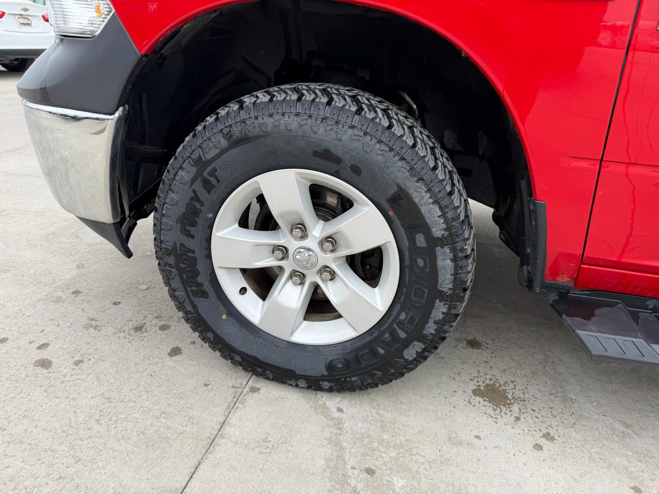 RAM 1500 Tradesman 4x4 Crew Cab 6'4" Box 2017