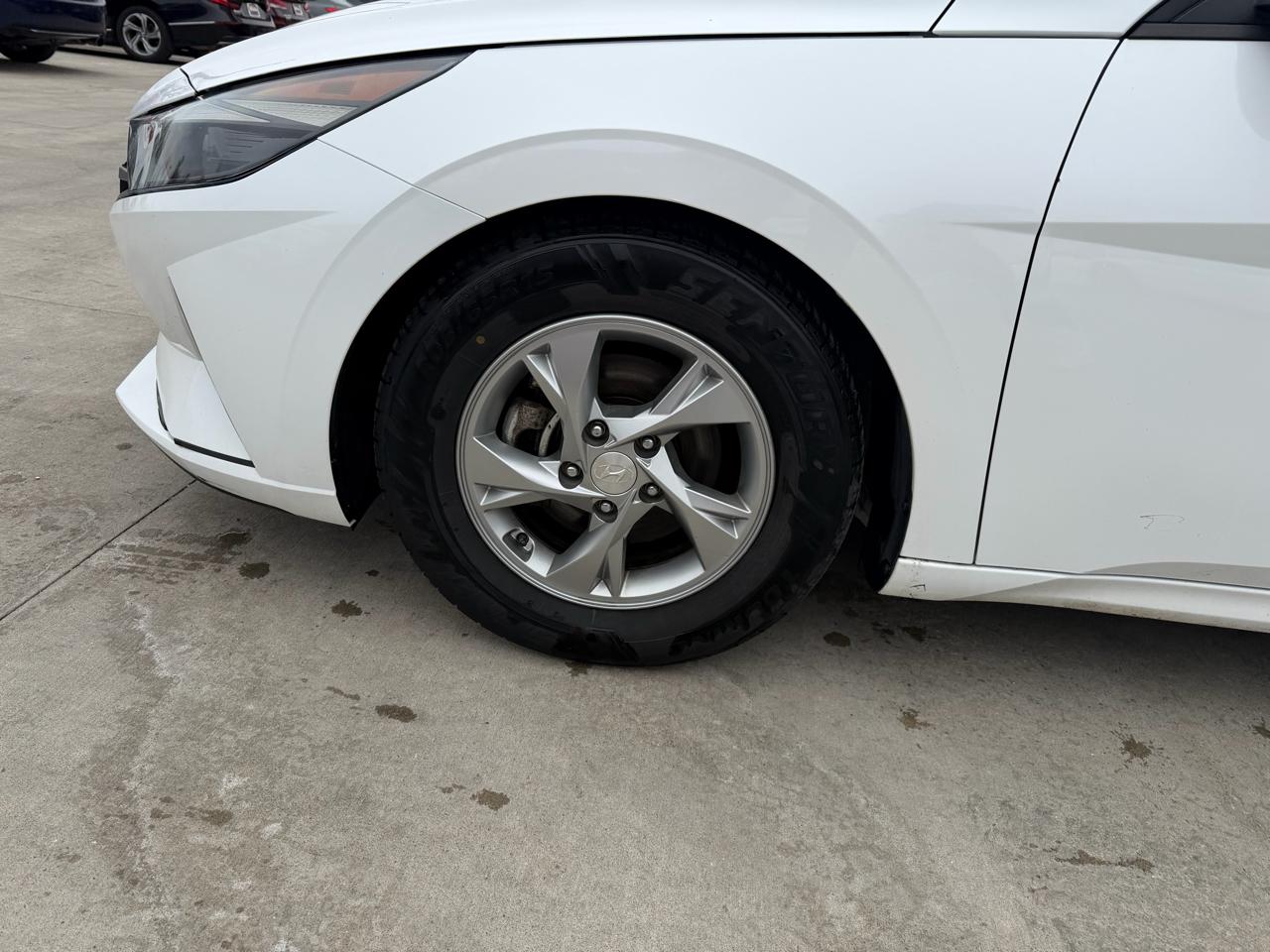 Hyundai Elantra SE IVT 2021