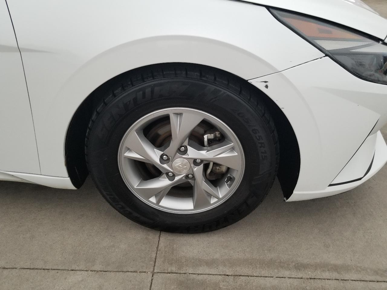 Hyundai Elantra SE IVT 2021