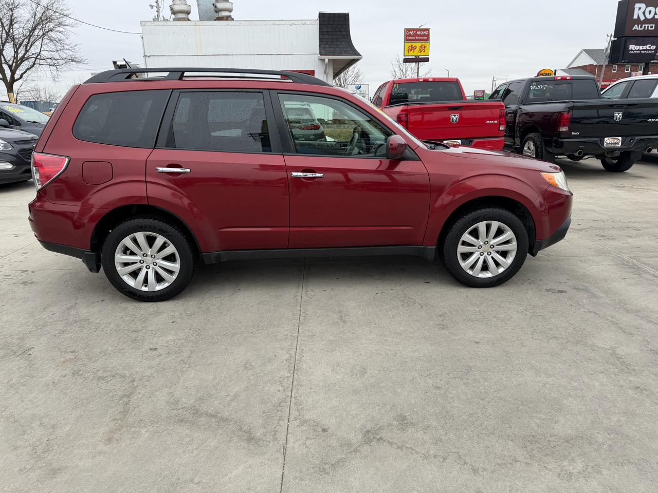 Subaru Forester 4dr Auto 2.5X Premium 2012