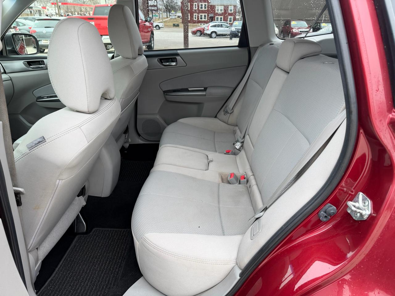 Subaru Forester 4dr Auto 2.5X Premium 2012