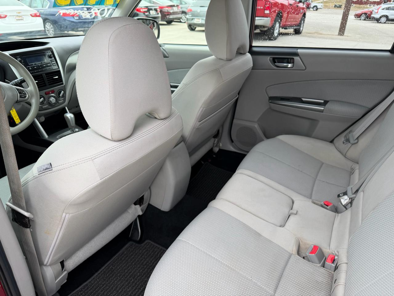 Subaru Forester 4dr Auto 2.5X Premium 2012