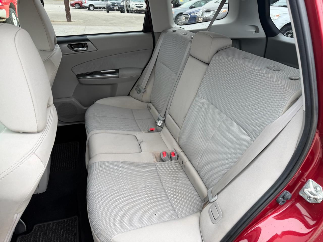 Subaru Forester 4dr Auto 2.5X Premium 2012