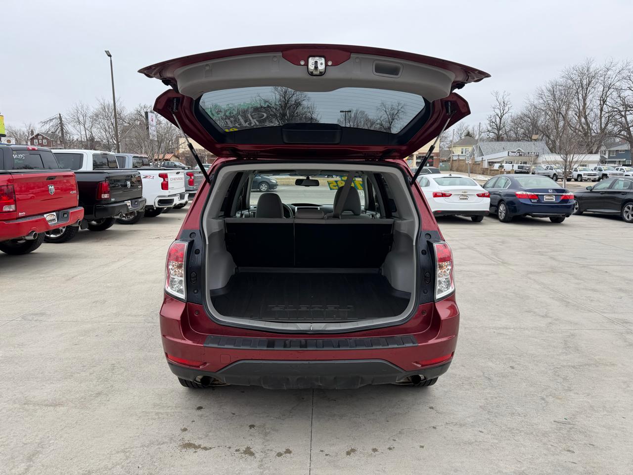 Subaru Forester 4dr Auto 2.5X Premium 2012