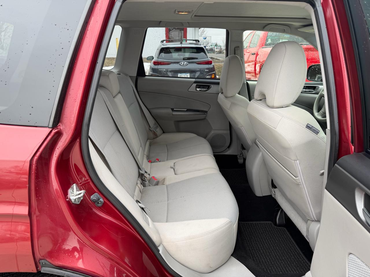 Subaru Forester 4dr Auto 2.5X Premium 2012