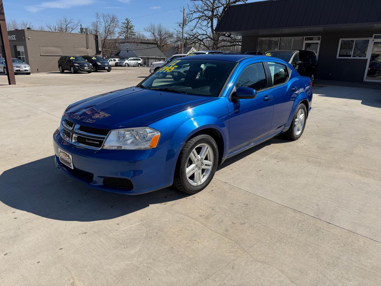 Dodge Avenger 4dr Sdn SXT 2012
