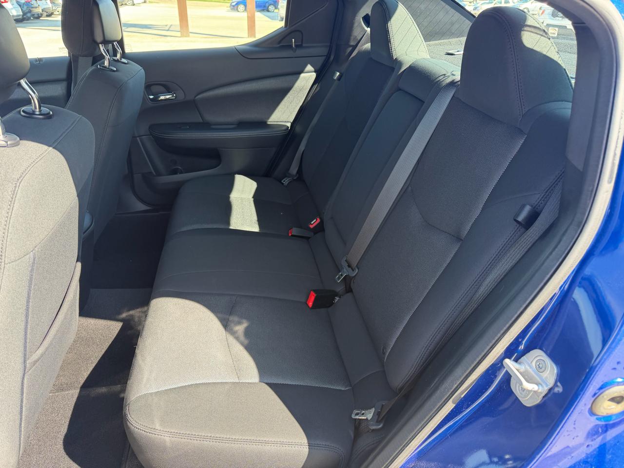 Dodge Avenger 4dr Sdn SXT 2012