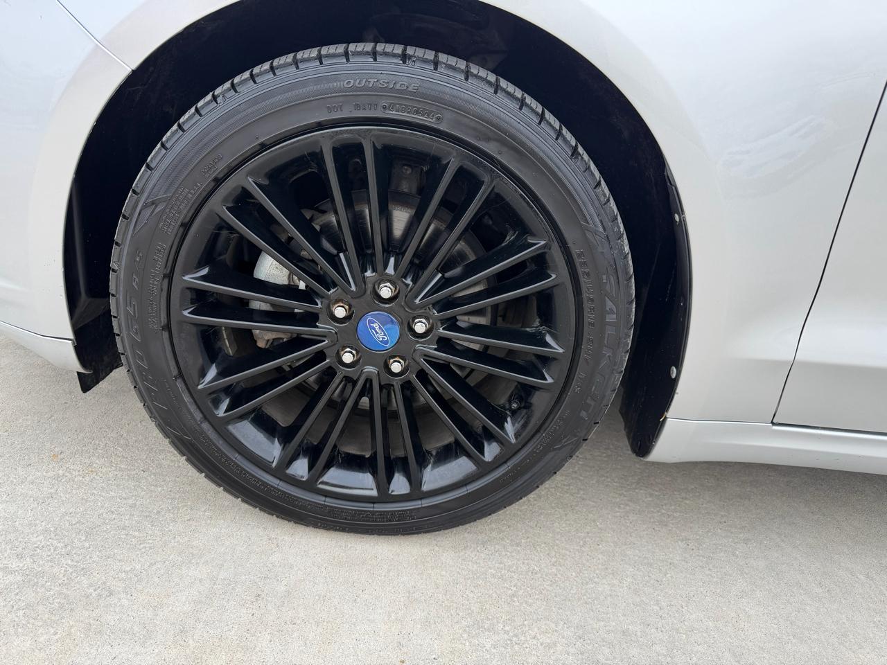 Ford Fusion 4dr Sdn SE FWD 2014