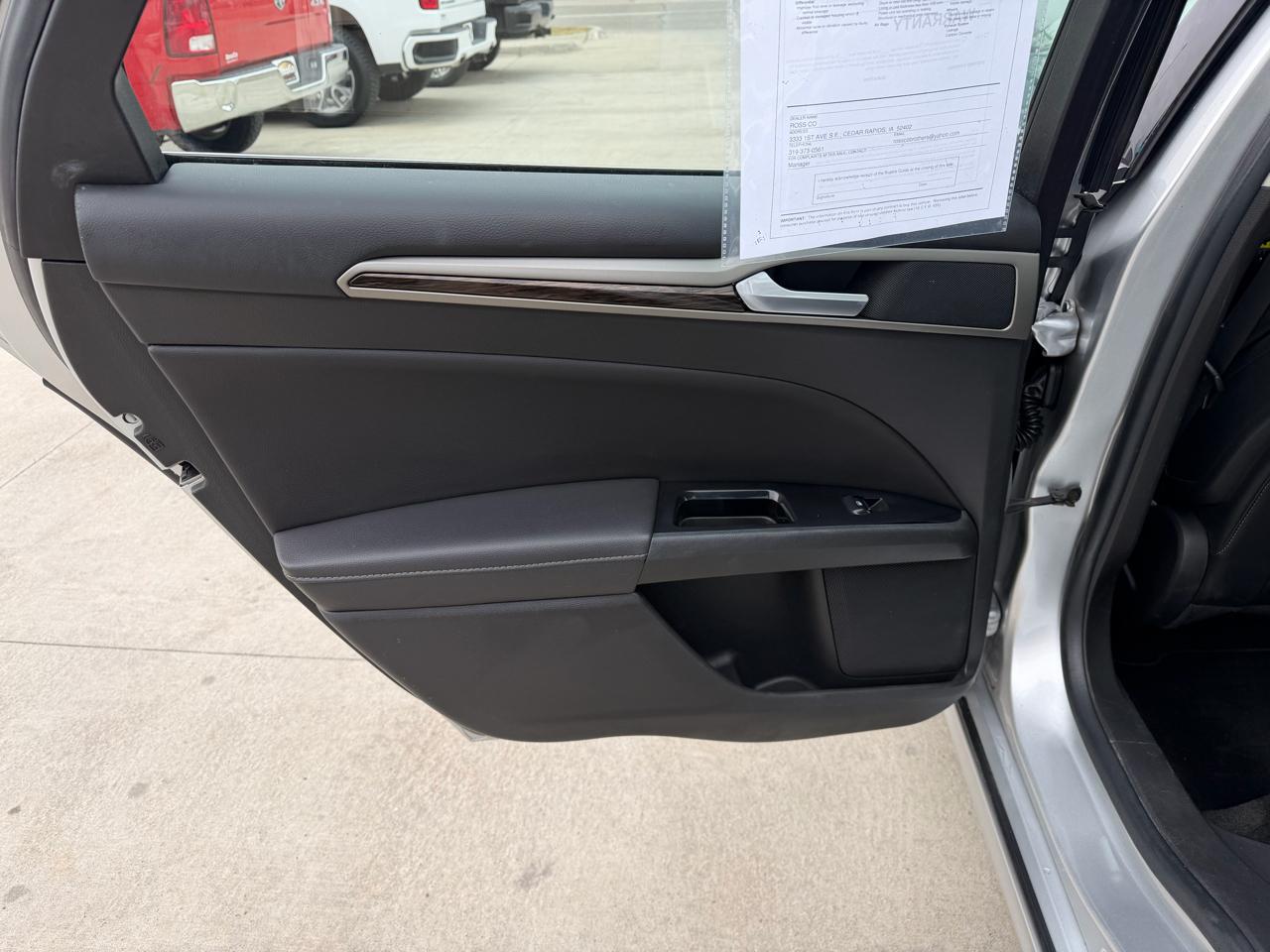 Ford Fusion 4dr Sdn SE FWD 2014