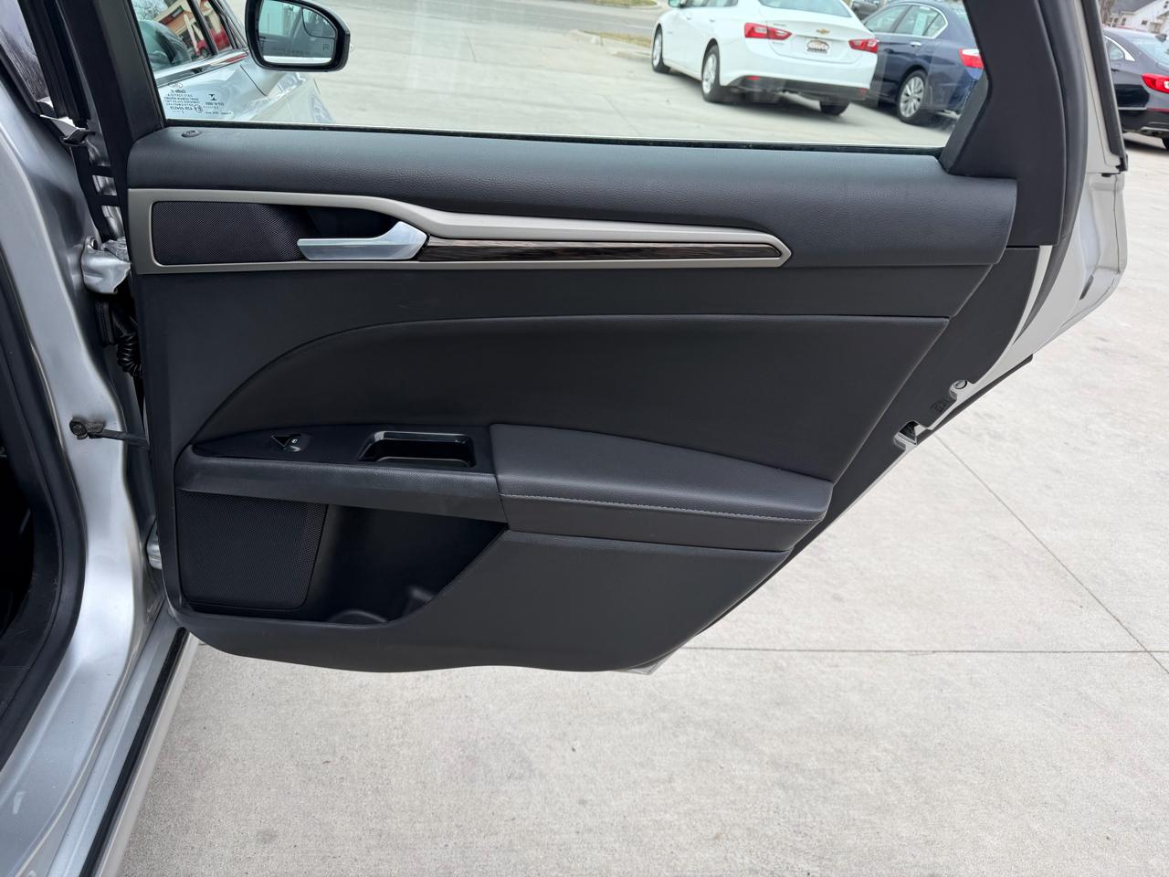 Ford Fusion 4dr Sdn SE FWD 2014