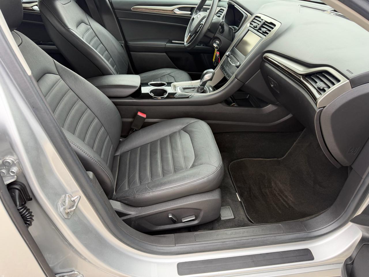 Ford Fusion 4dr Sdn SE FWD 2014