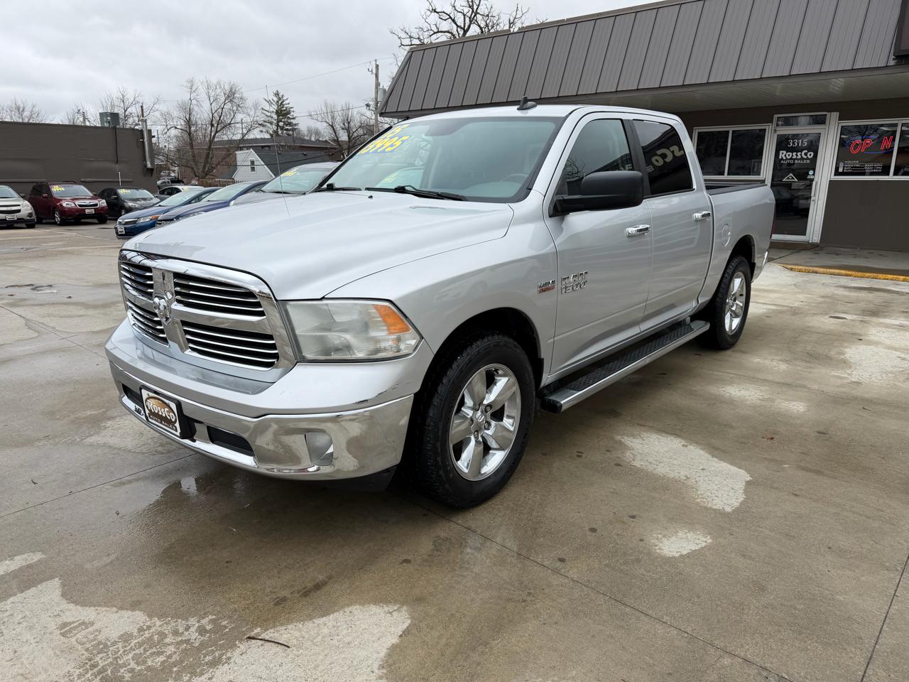 RAM 1500 4WD Crew Cab 140.5" Big Horn 2015