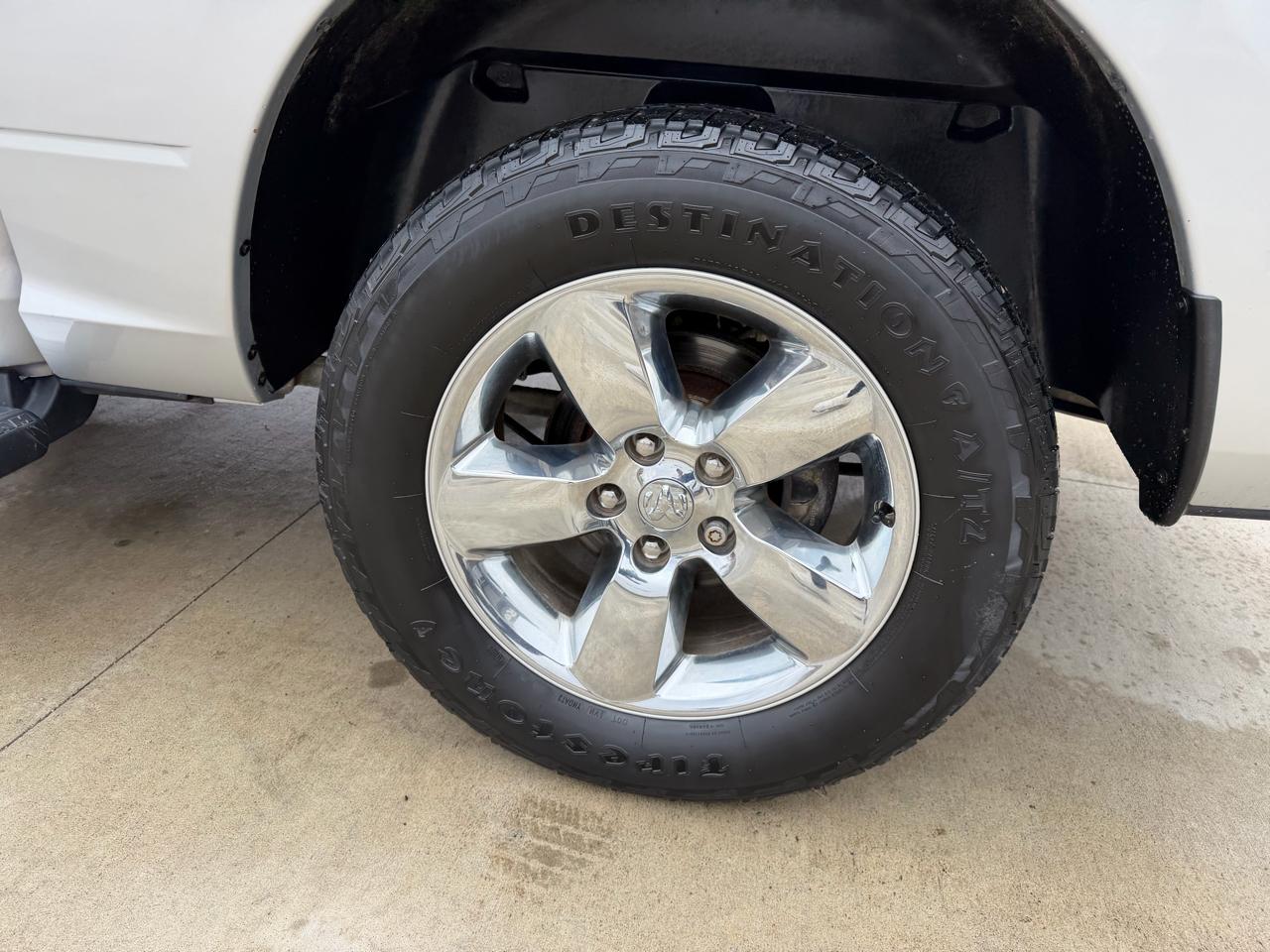 RAM 1500 4WD Crew Cab 140.5" Big Horn 2015