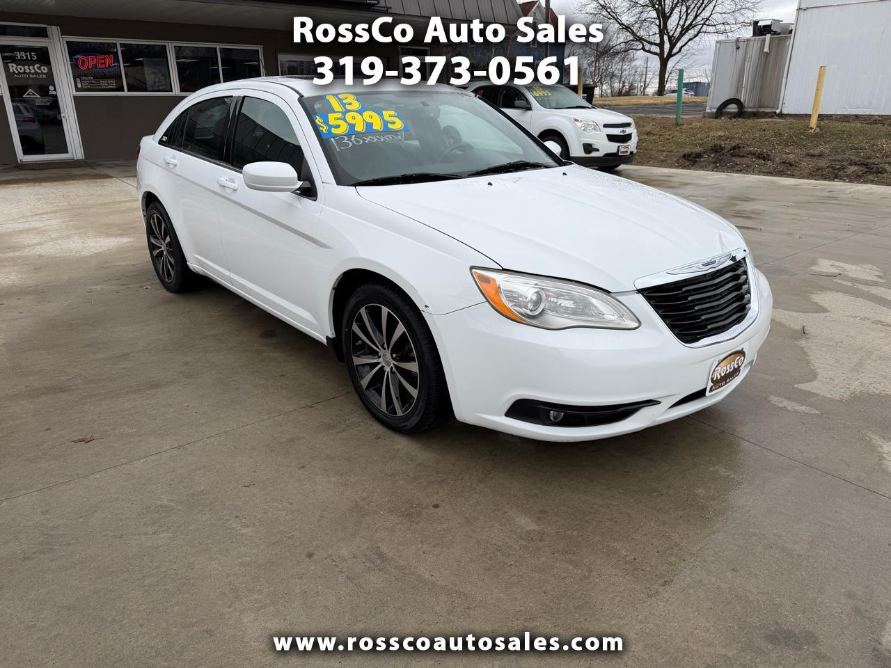 Chrysler 200 4dr Sdn Limited 2013