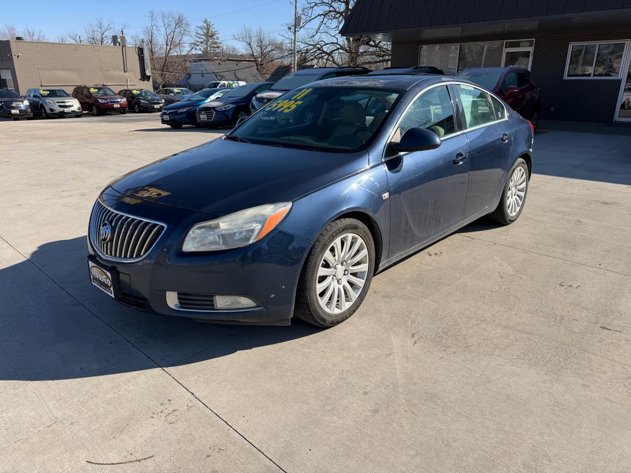 Buick Regal CXL 4D Sedan 2011