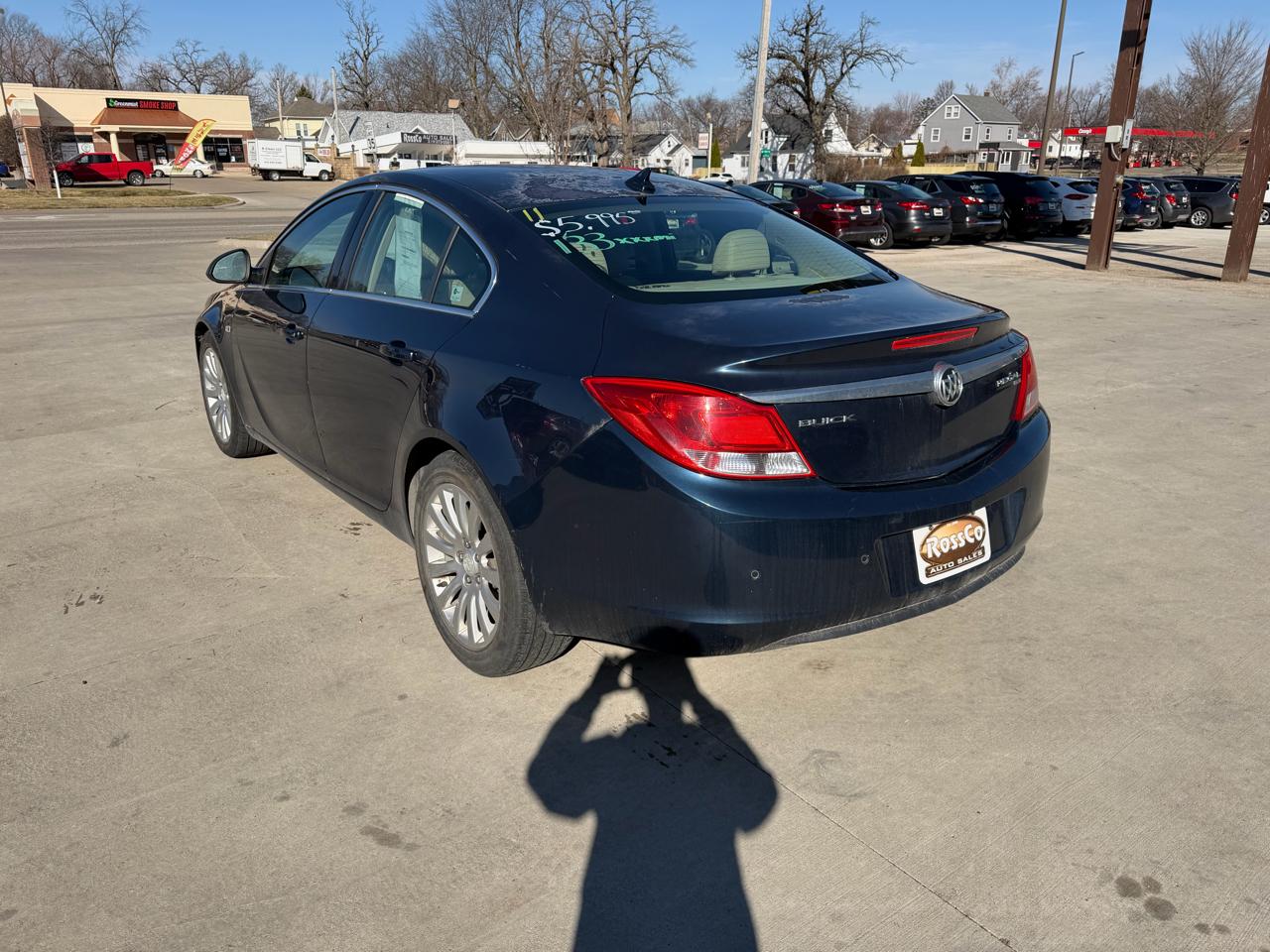 Buick Regal CXL 4D Sedan 2011
