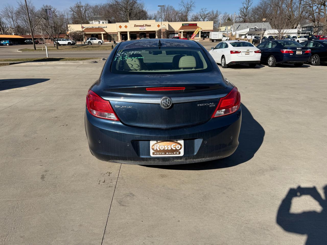 Buick Regal CXL 4D Sedan 2011